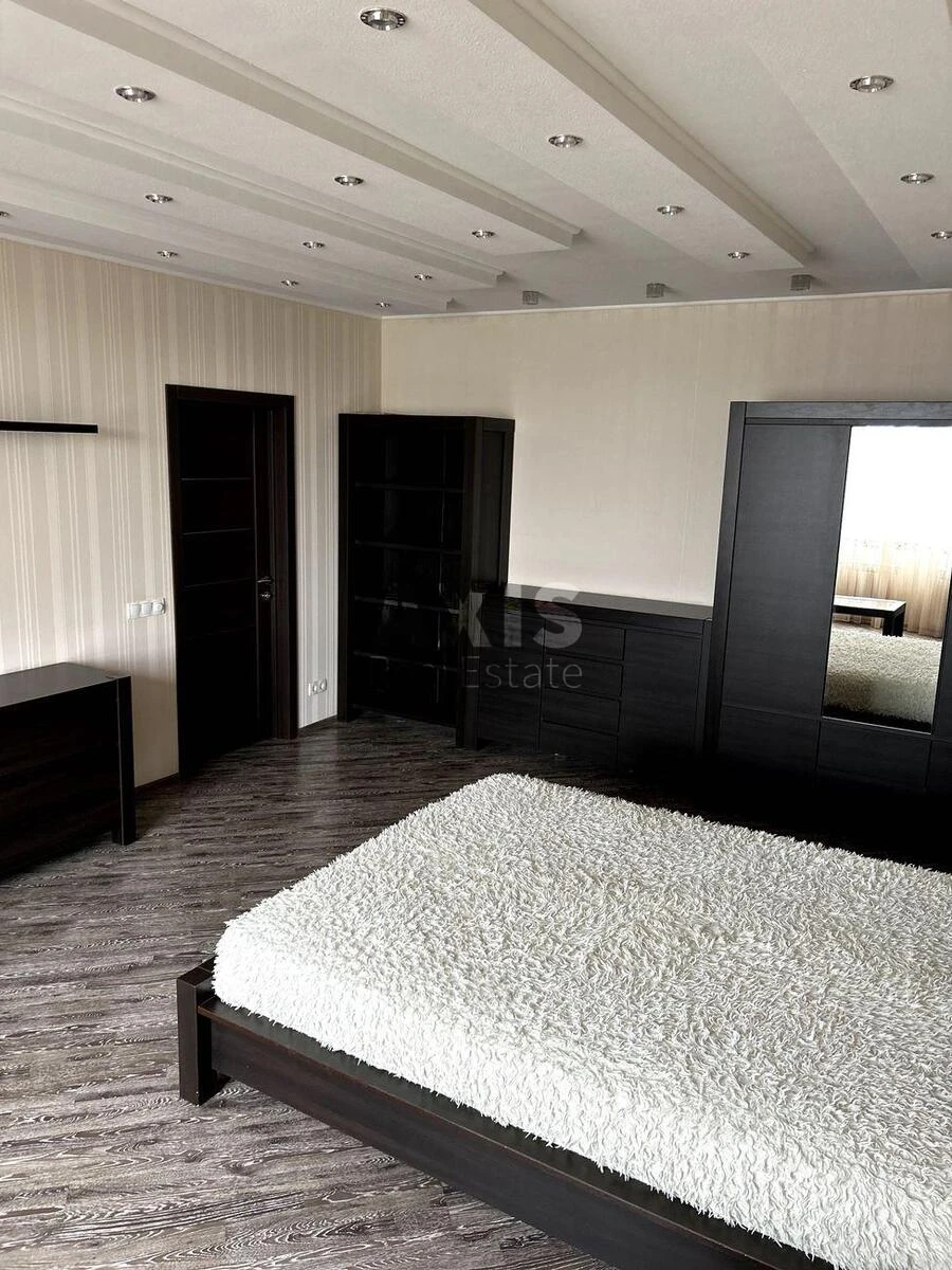 4k apartment vul. Sribnokil's'ka 226141312