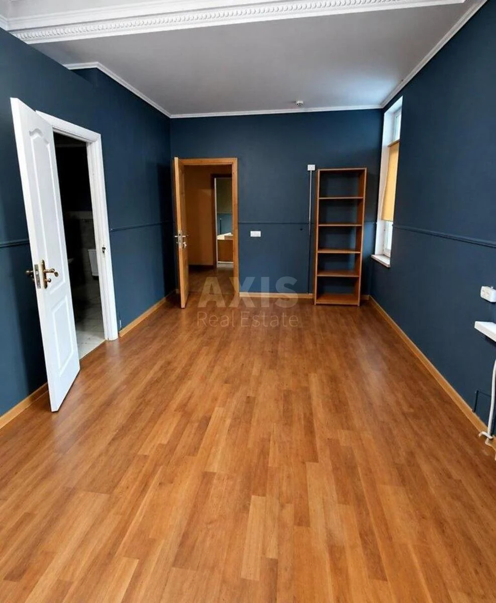Office vul. Chornovola V'jacheslava 10, 40m2716028