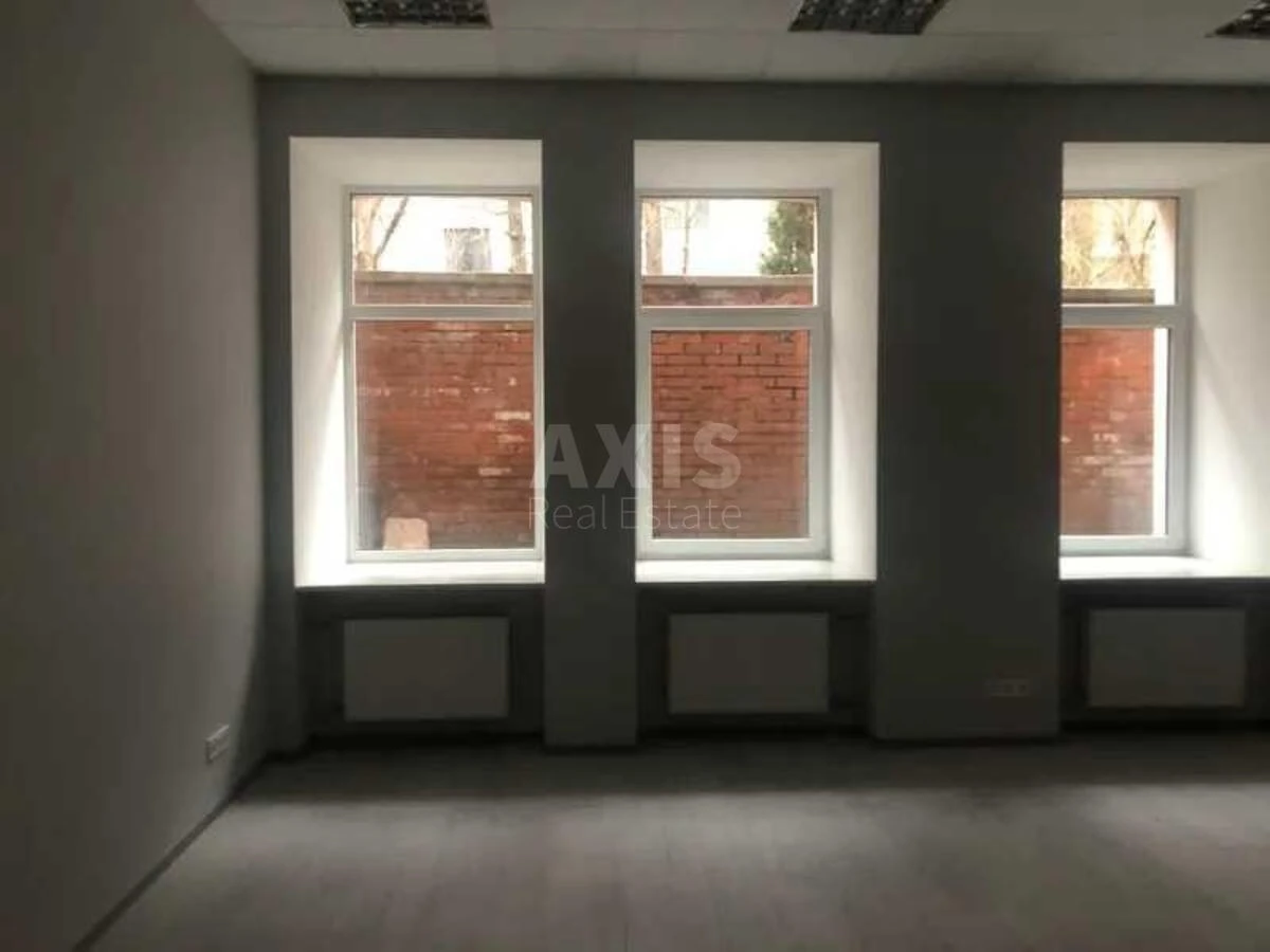 Объект сервиса ул. Городецкого Архитектора 12/2, 93м2657041