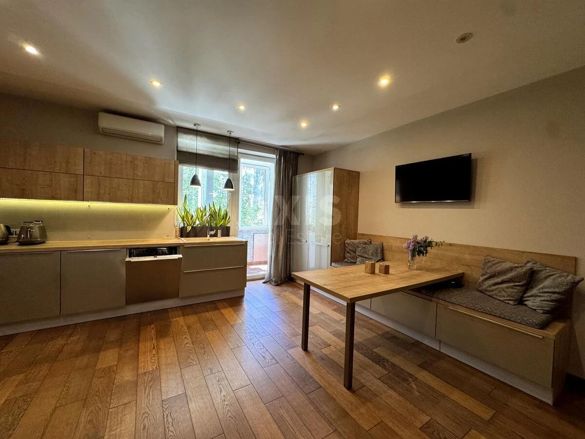 3k apartment vul. Mezhygirs'ka 2861516