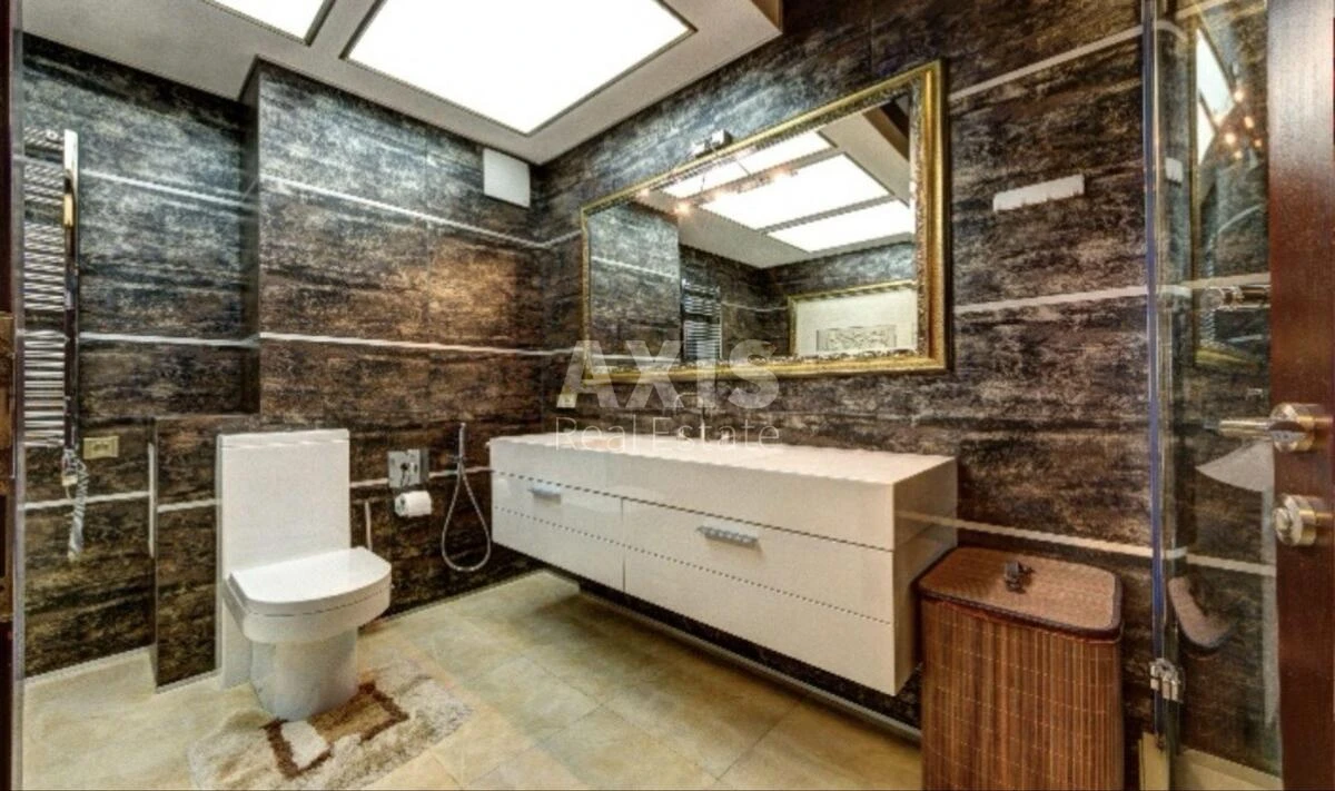 2k apartment vul. Verhovynna 356922217
