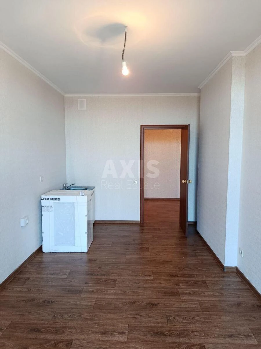 1k apartment pr-t Glushkova Akademika 42681304