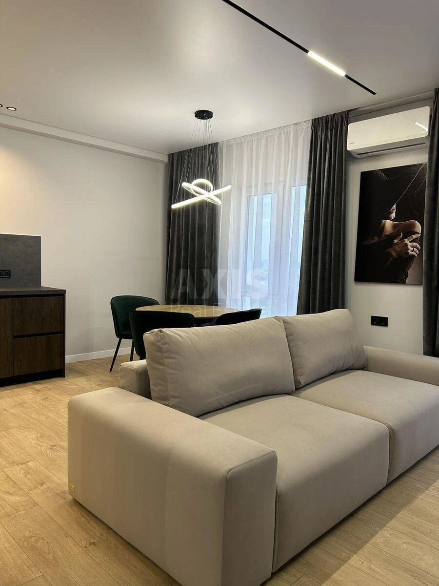 1k apartment vul. Myhajla Maksymovycha 28К682792