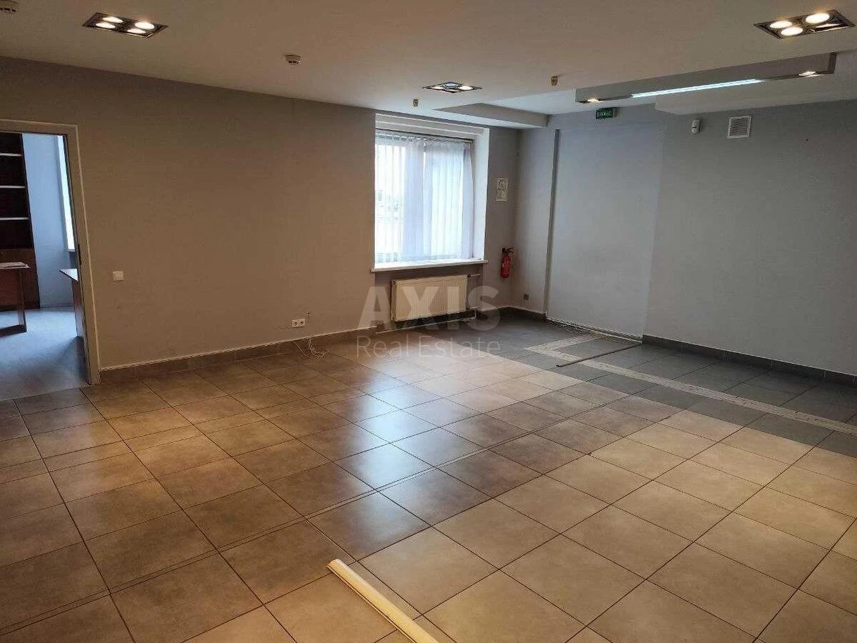 Office pr-t Geroi'v Stalingrada 24, 233m2535104
