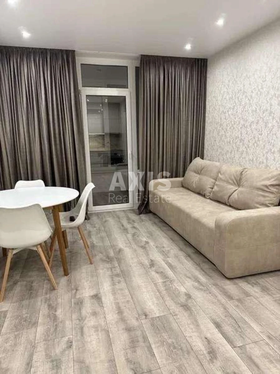 2к квартира пр-т Европейского Союза 83284390