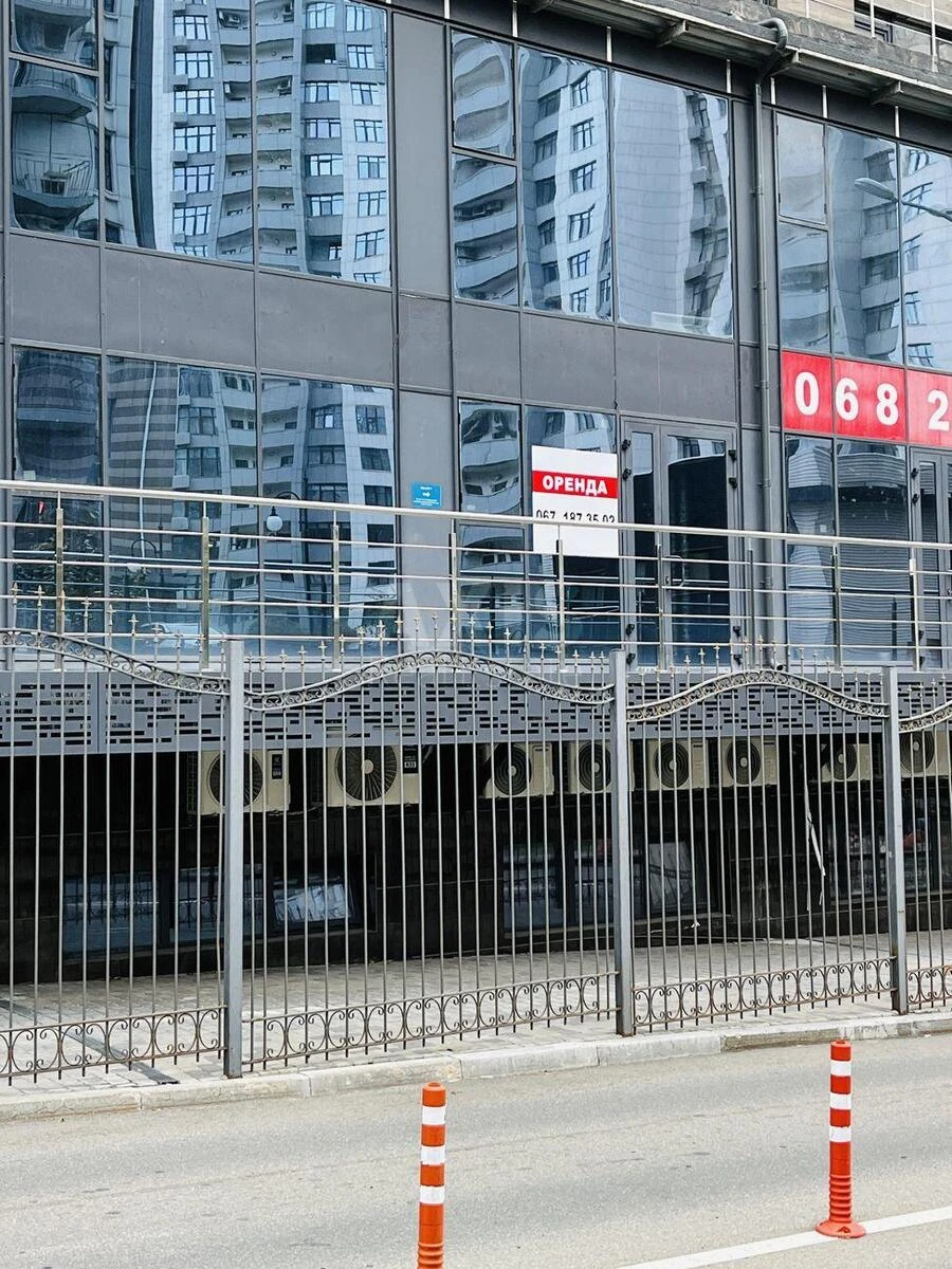 Trade object vul. Andriya Verkhohlyada 14А, 89m26721018