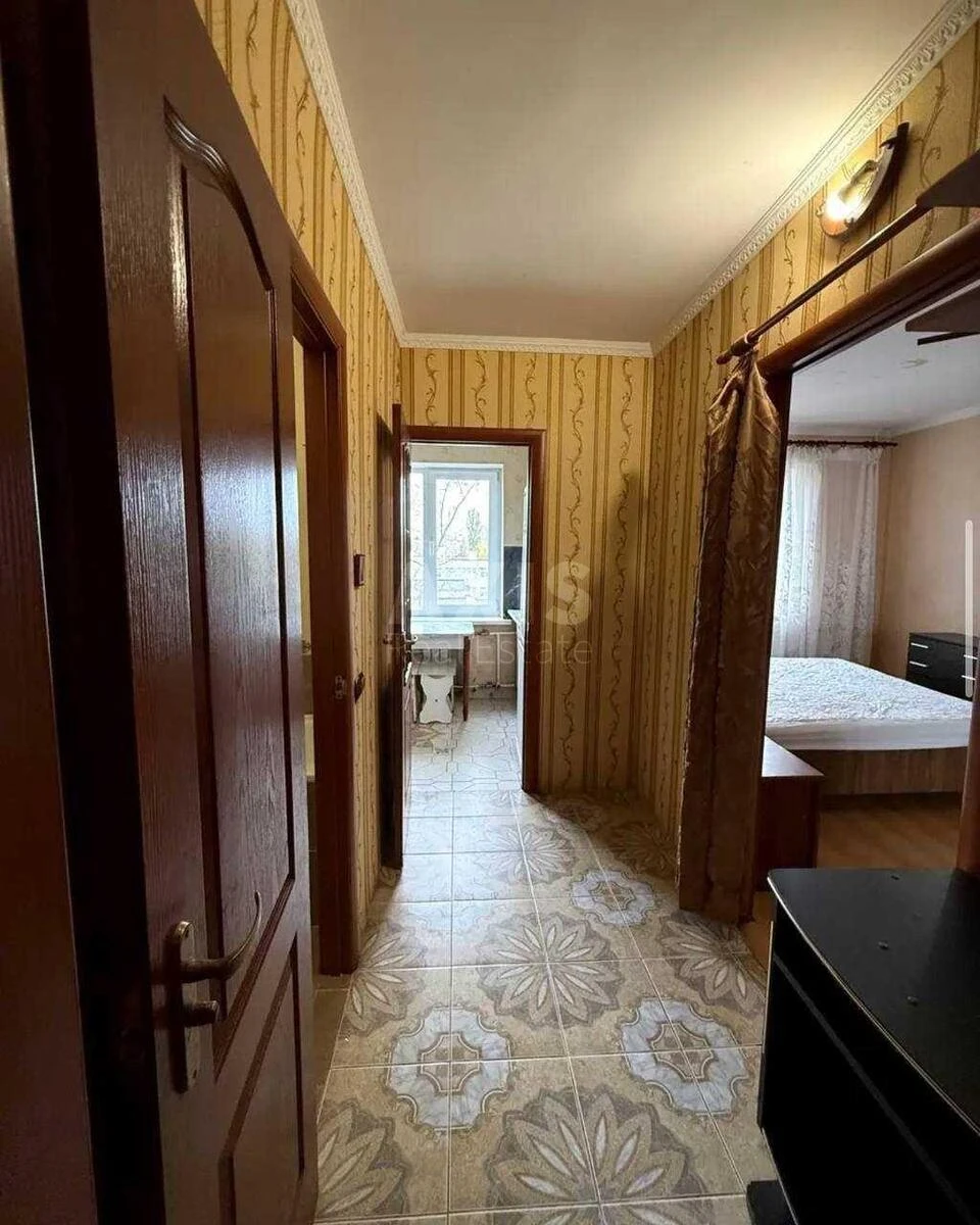 1k apartment vul. Rajduzhna 13В673965