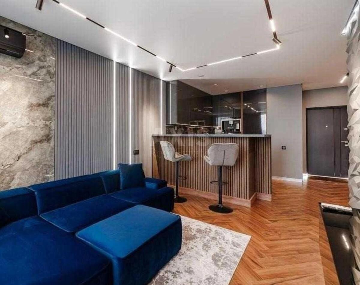 2k apartment nab. Dniprovs'ka 15Є647111