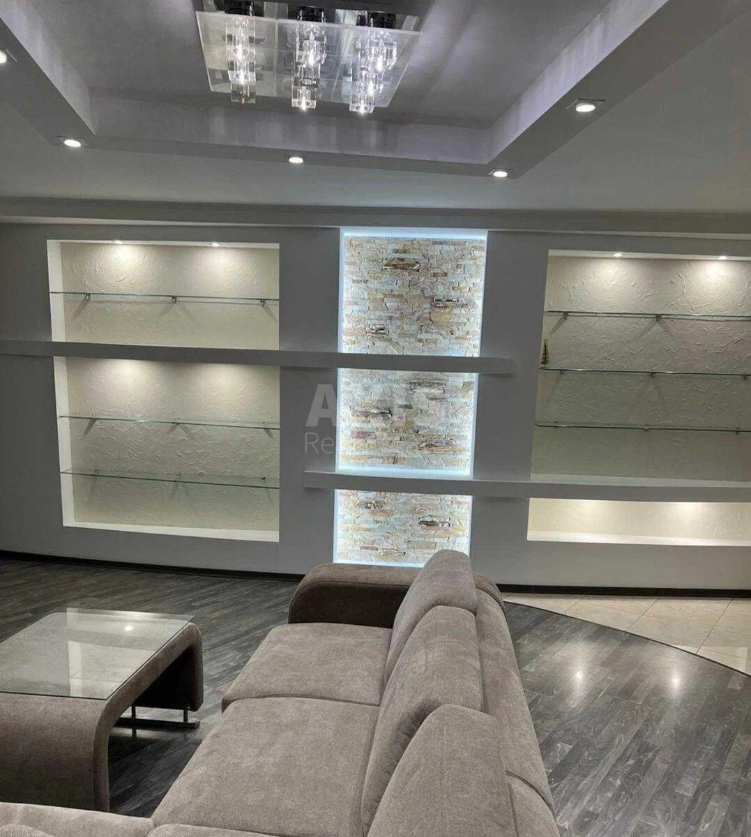 3k apartment vul. Vyshnjakivs'ka 13647291