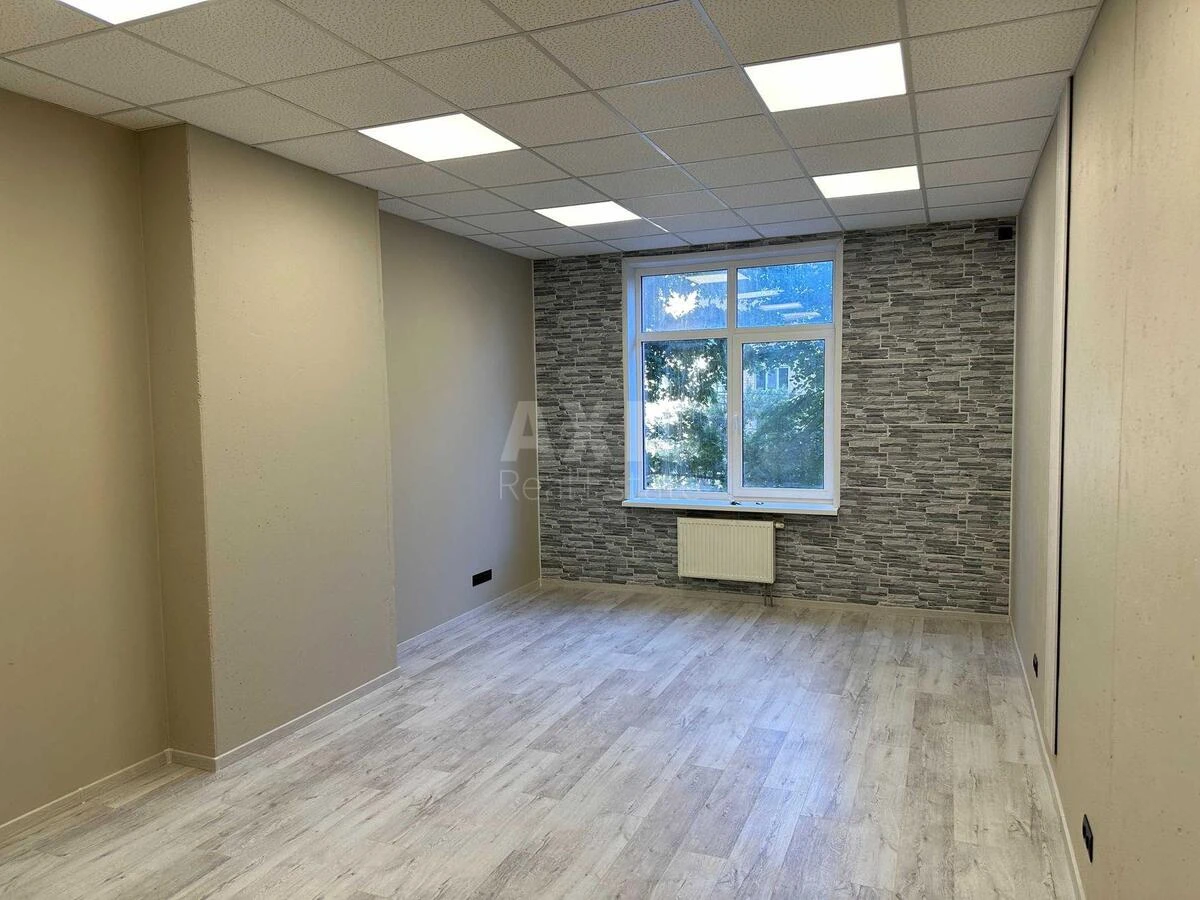 Office vul. Chornyh Zaporozhciv 26А, 32m2643591