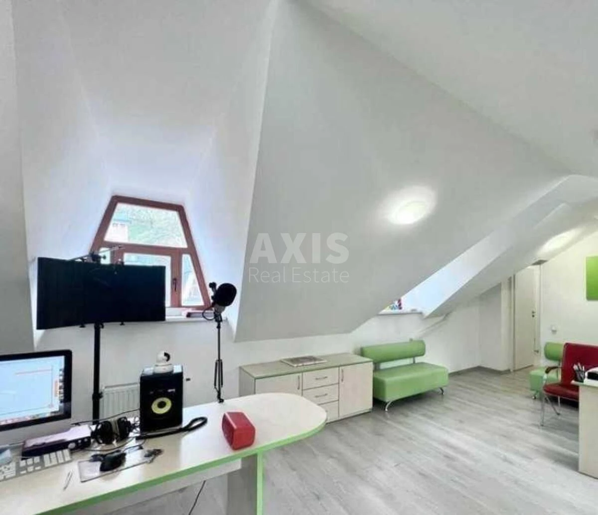Office vul. Vozdvyzhens'ka 22, 155m2707603