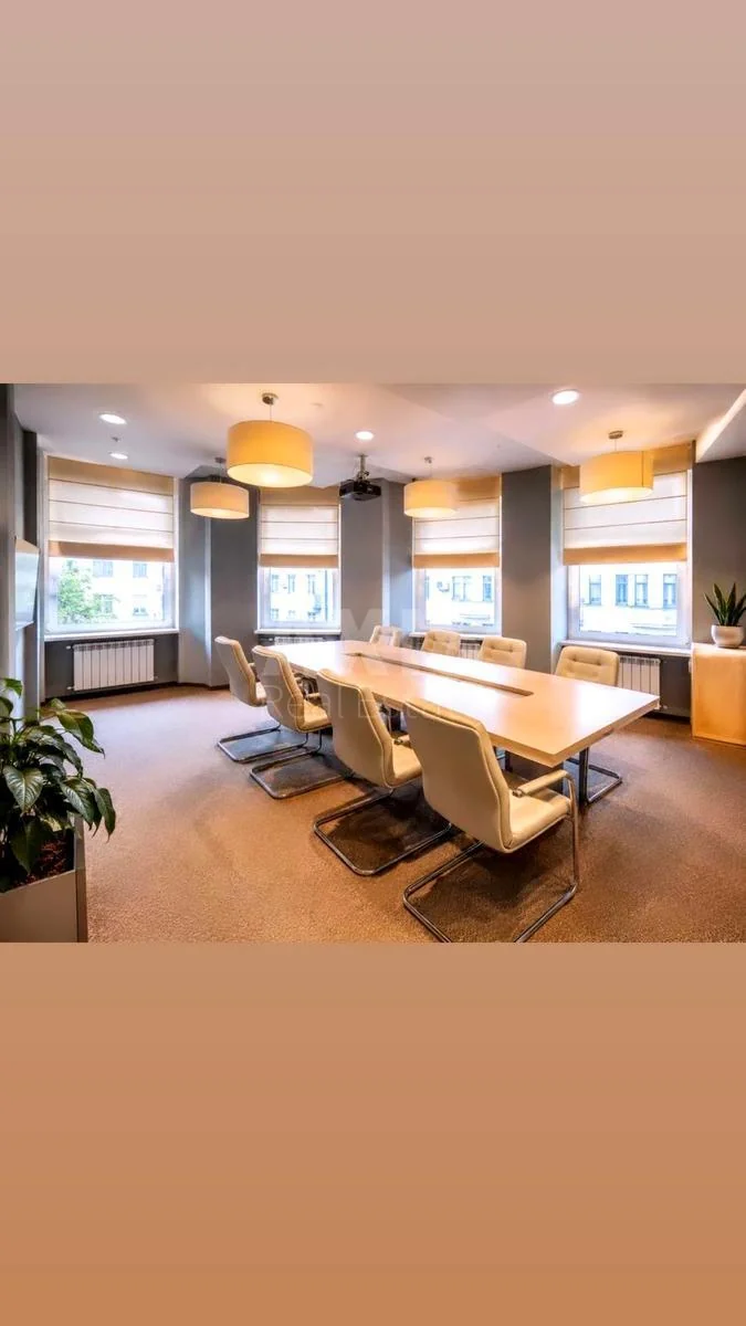 Office vul. Glybochyc'ka 40, 127m2