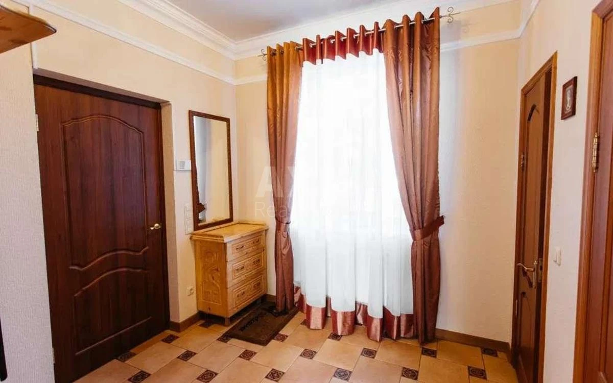 Дoм ул. Патриотов, 200м2, город Киев230564