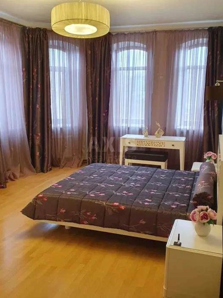 House vul. Ranetna, 360m2, Kyiv city2305517