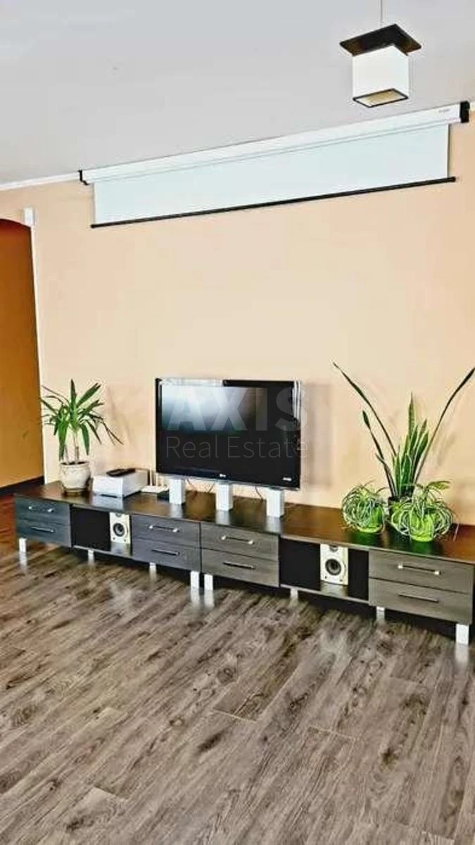 Дoм ул. Осокорская, 285м2, город Киев230452