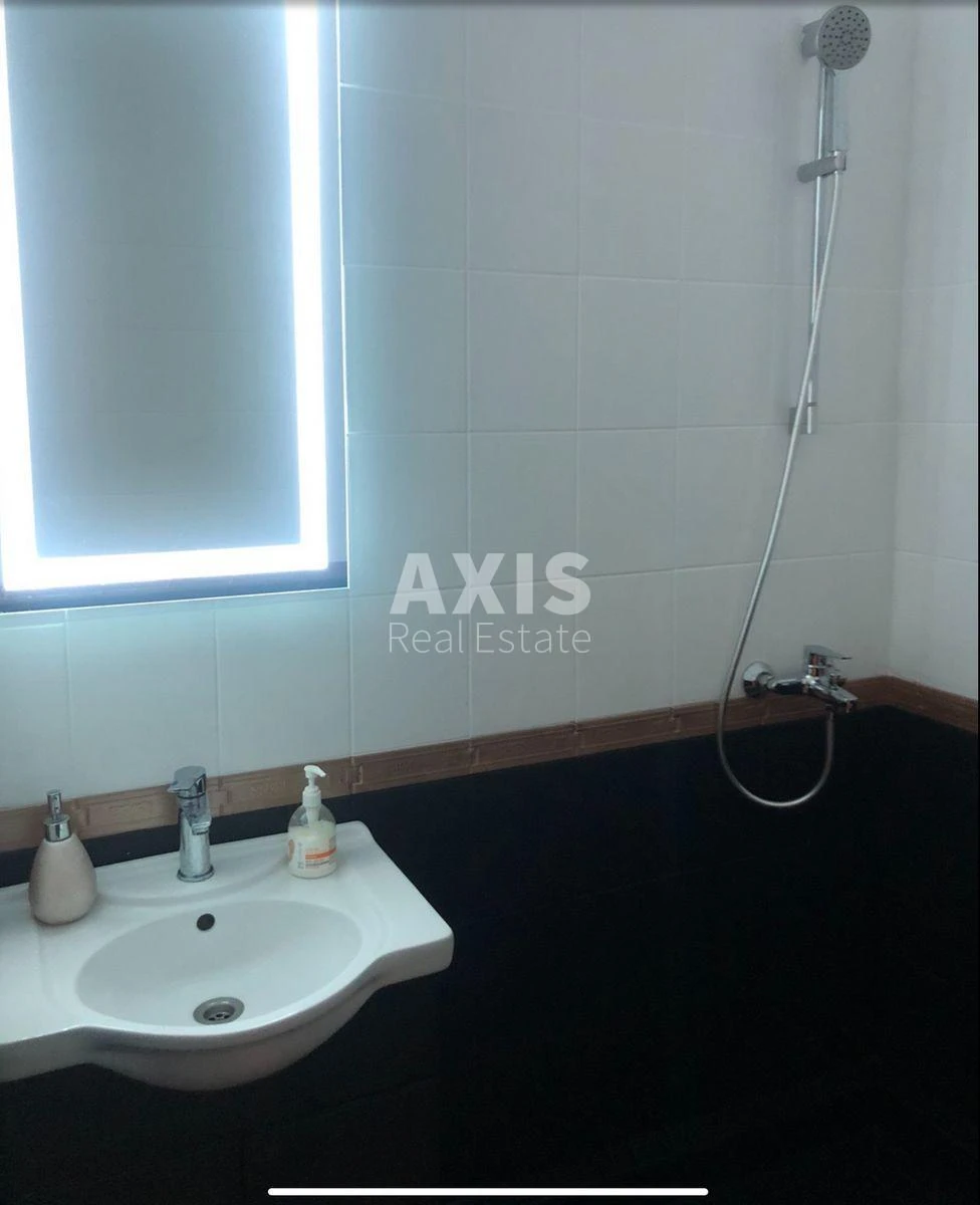 Office vul. Okipnoi' Rai'sy 4, 80m2573692