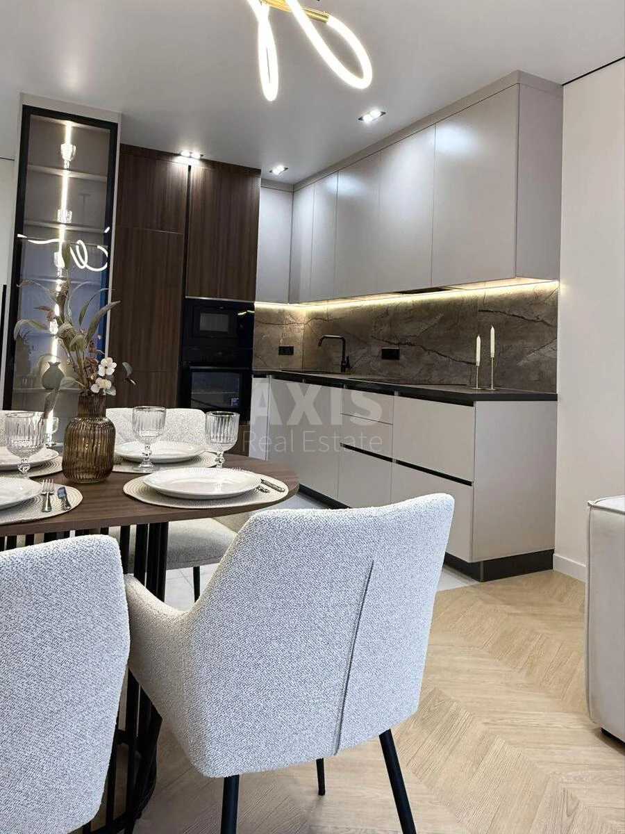 1k apartment vul. Oleksandra Olesja 9А682100