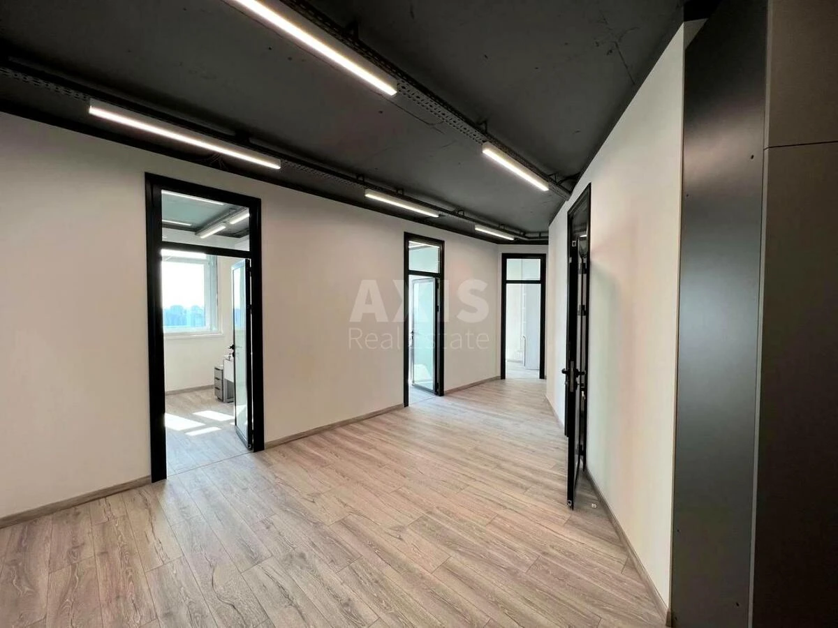 Office pr-t Berestejskij 11, 94m2636452