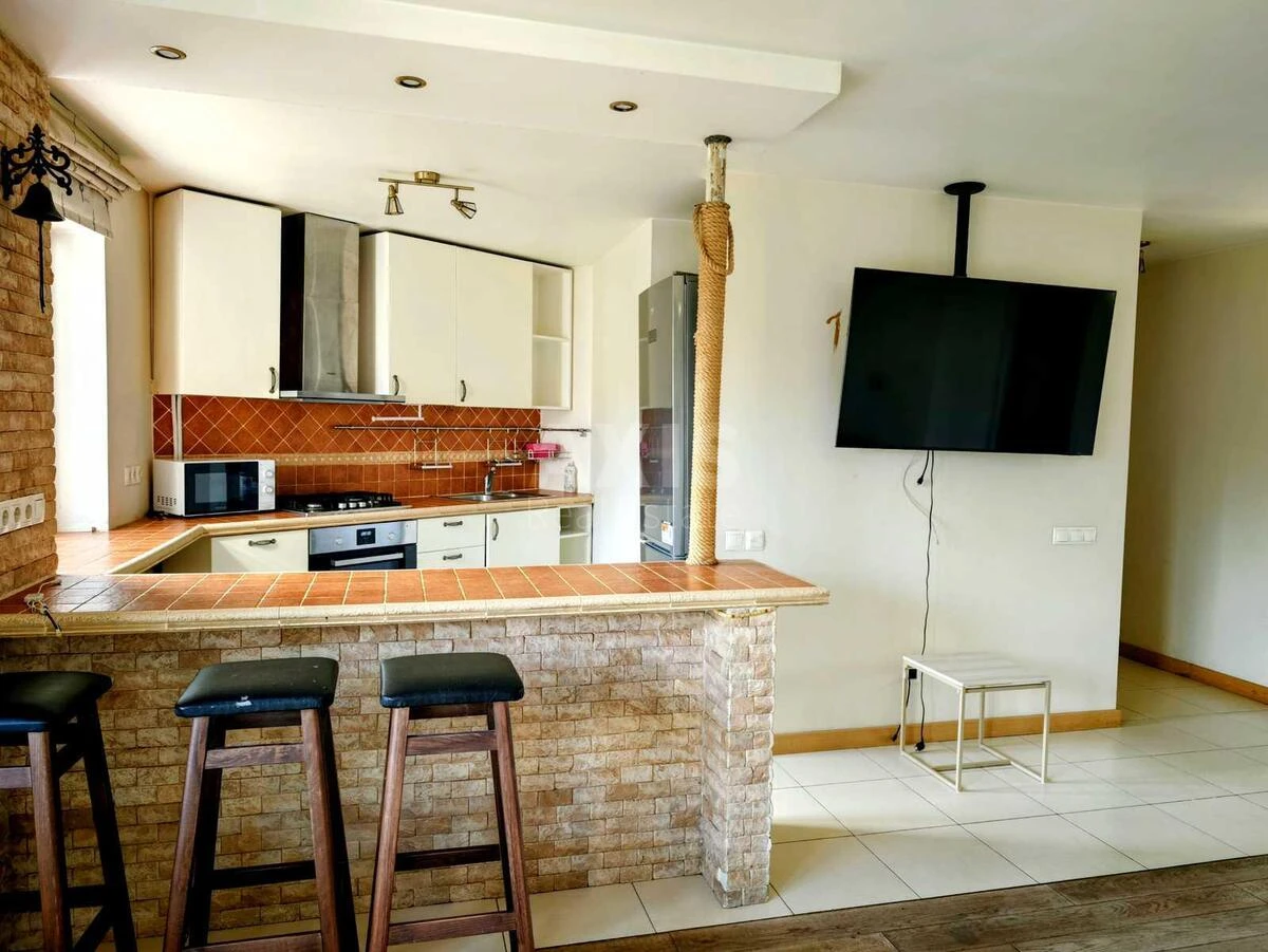 2k apartment bul. Chokolivs'kyj 37715082