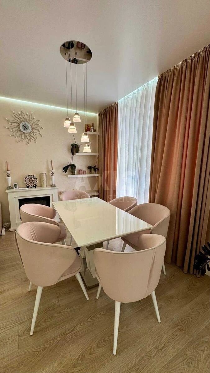3k apartment vul. Metrologichna 54686441