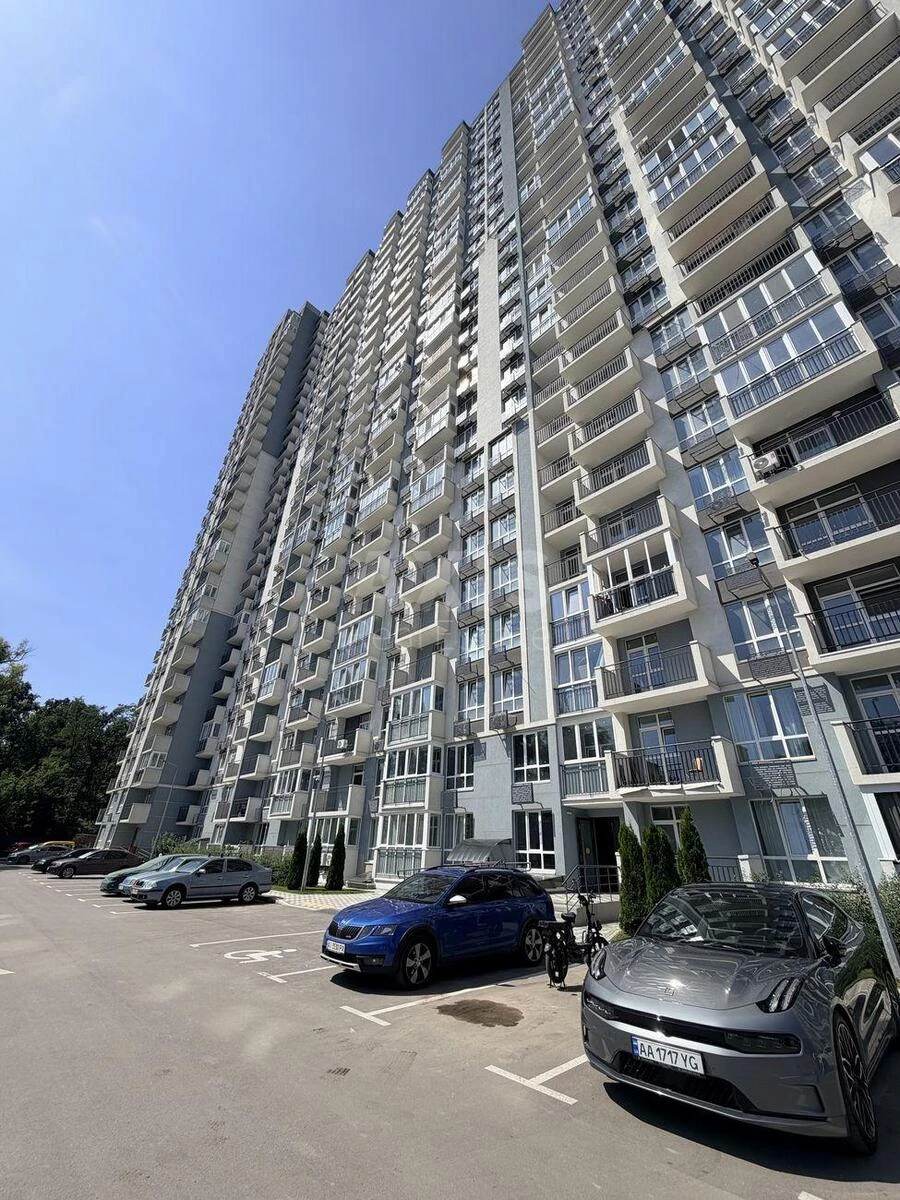 1k apartment pr-t Glushkova Akademika 427011016