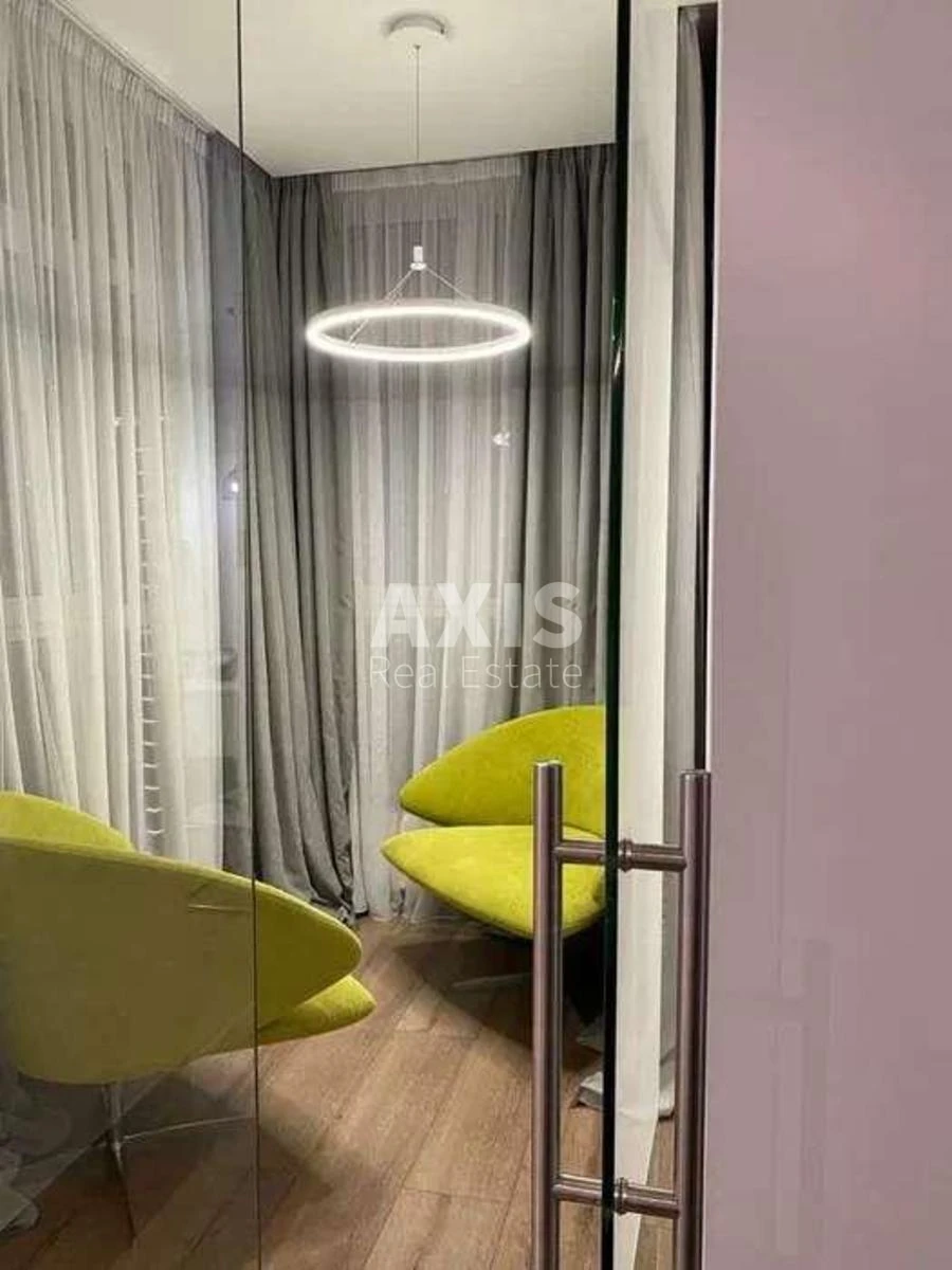 4k apartment vul. Andriya Verkhohlyada 18233426