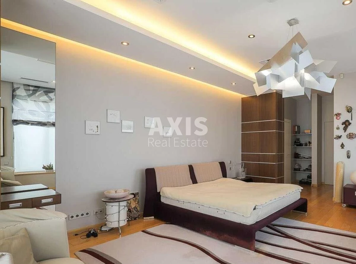 House prov. Snizhnjans'kyj, 640m2, Kyiv city537345