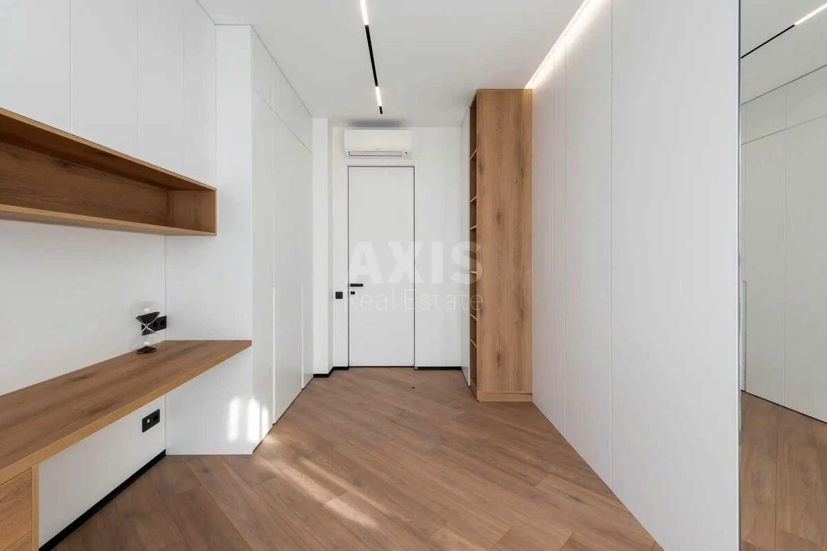 3k apartment vul. Universytets'ka 236914811
