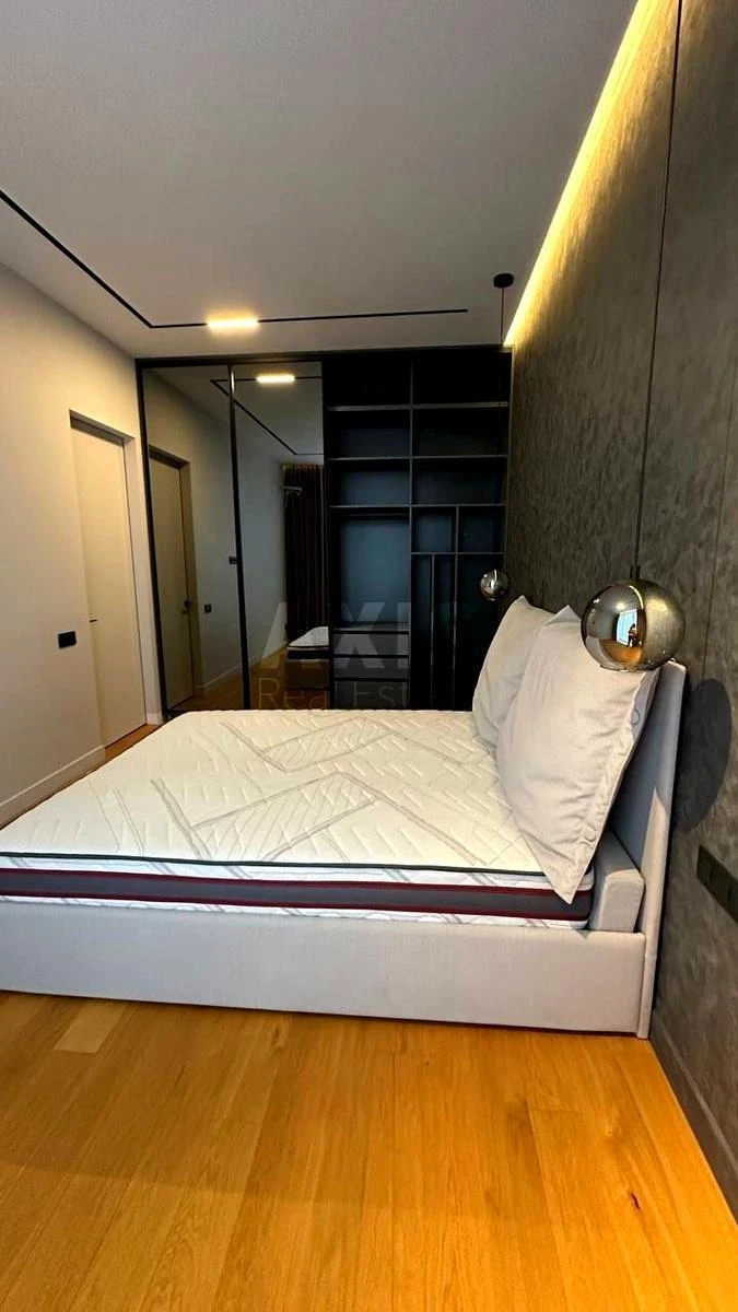 2k apartment nab. Dniprovs'ka 18Б703279