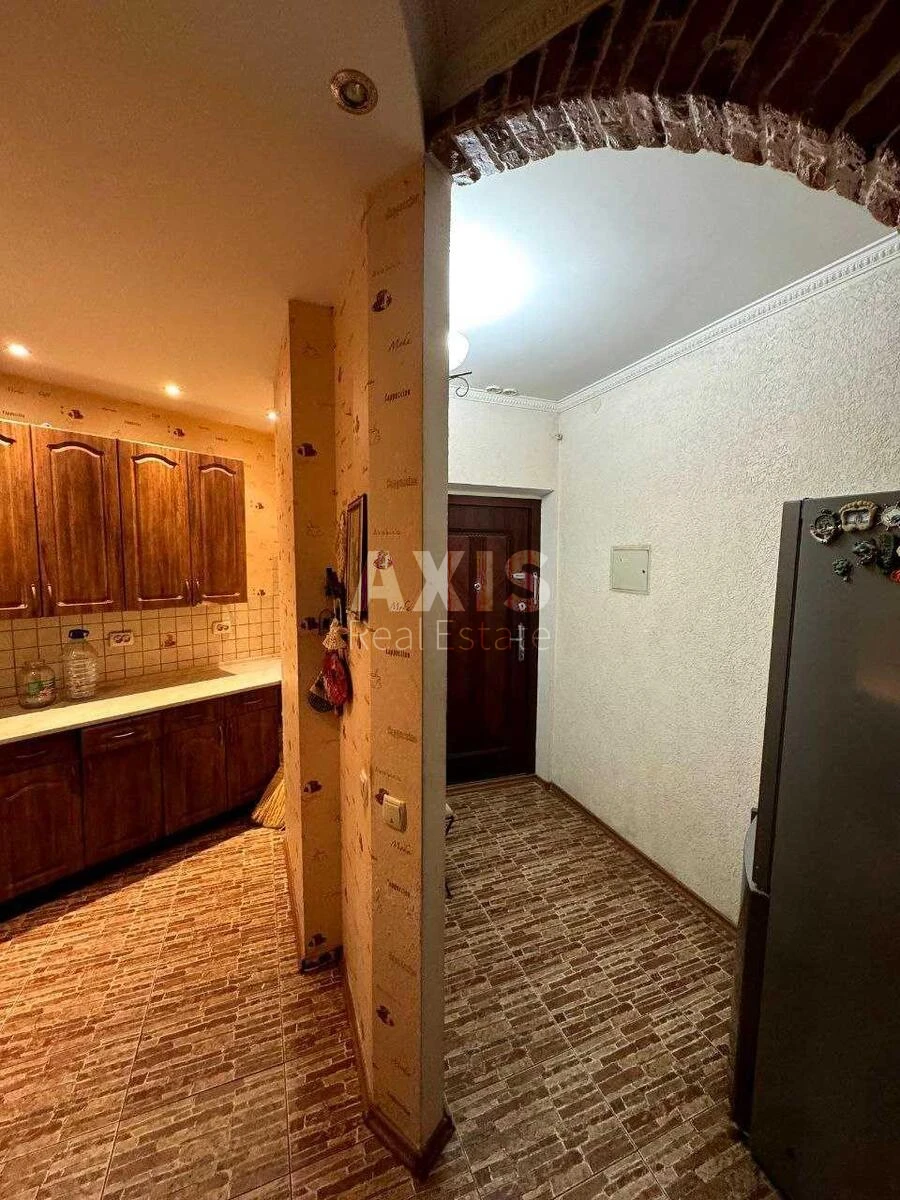 2к квартира ул. Семьи Стешенкив 7631981