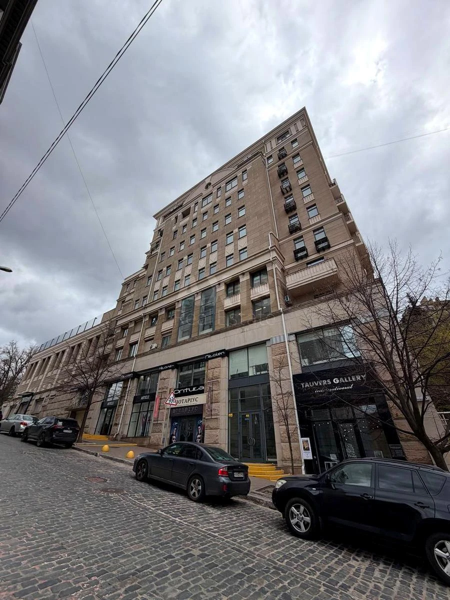 4k apartment vul. Ol'gyns'ka 67041521