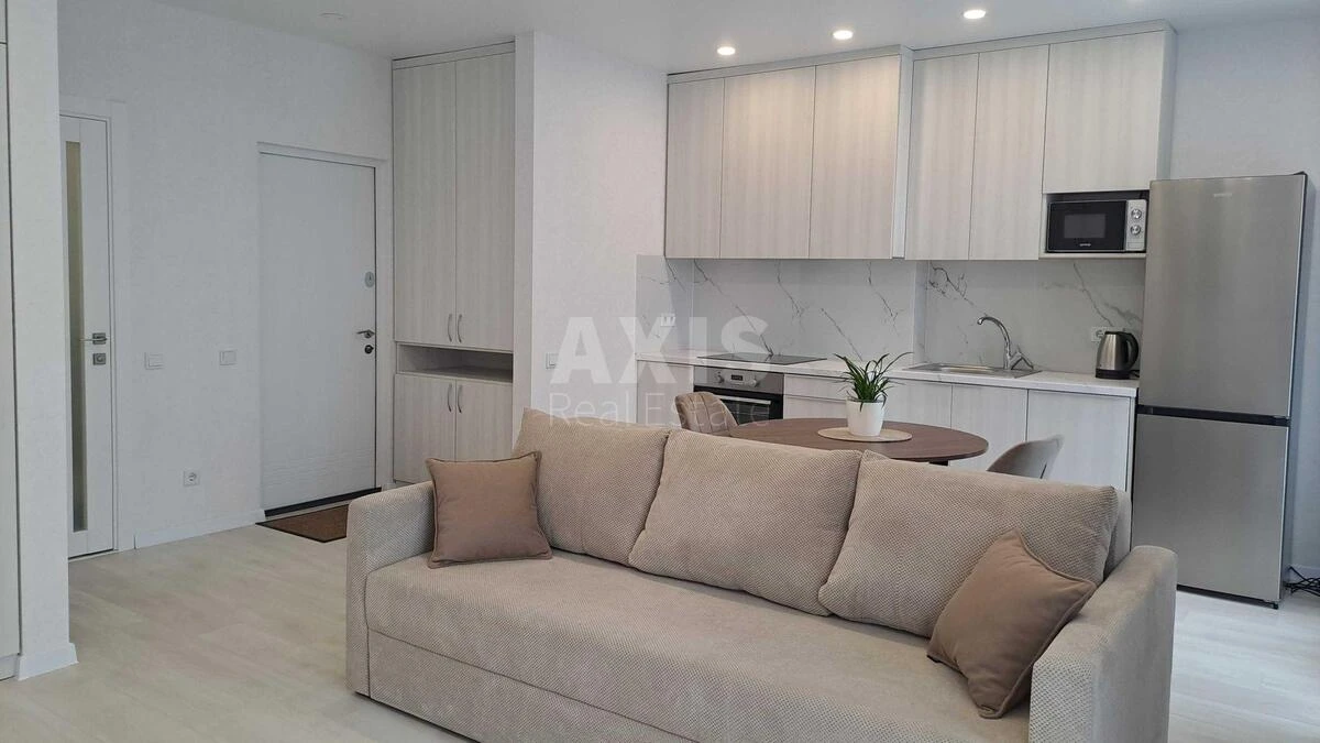 1k apartment nab. Dniprovs'ka 15672790