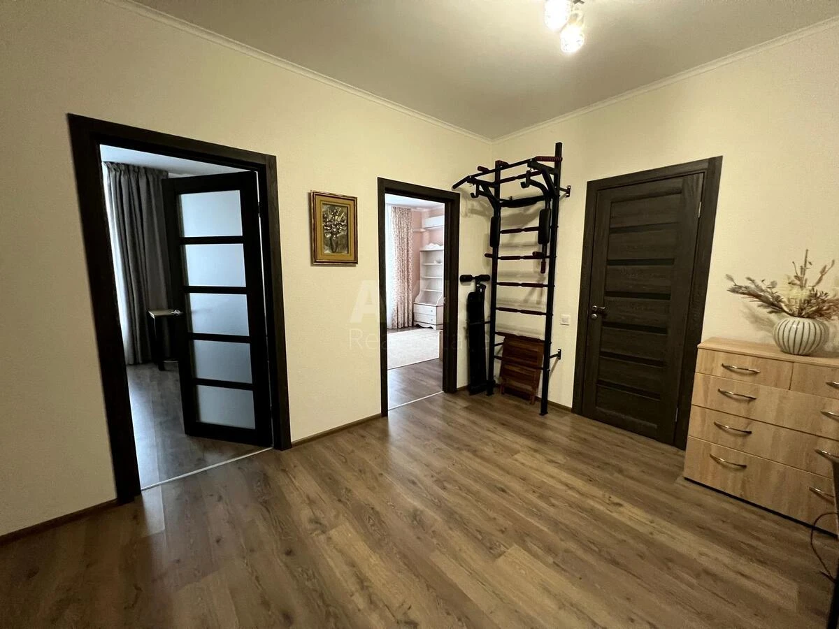 2k apartment vul. Grechka Marshala 10Ж657686