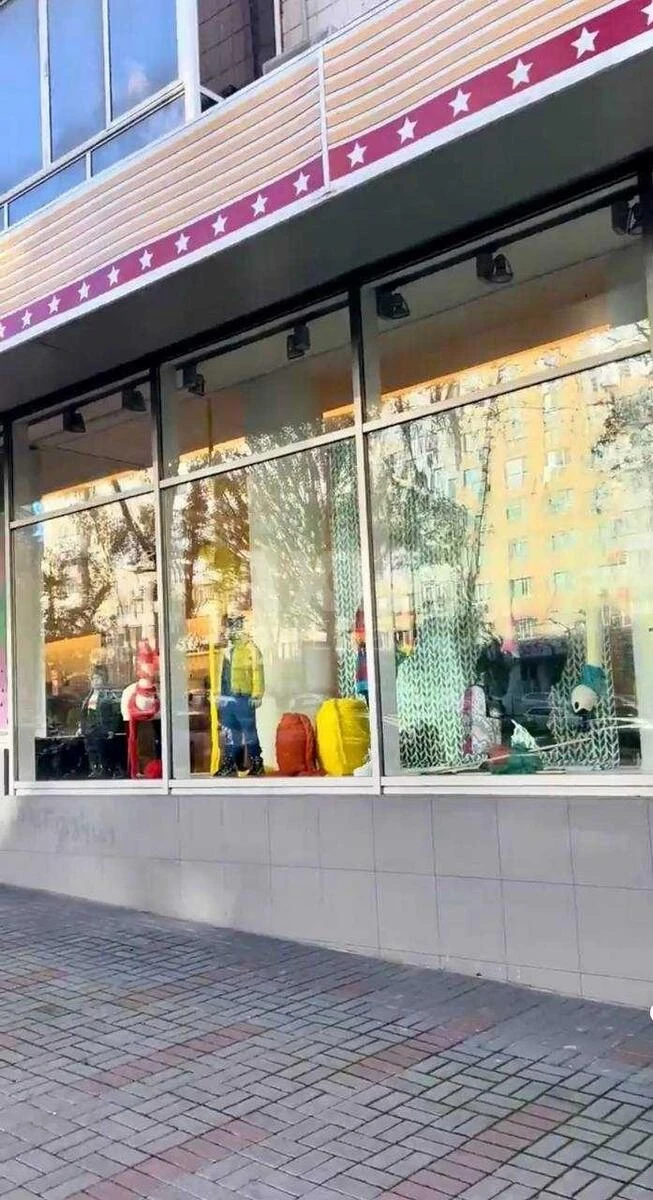 Trade object bul. Lesi Ukrai'nky 20/22, 1335m2666900