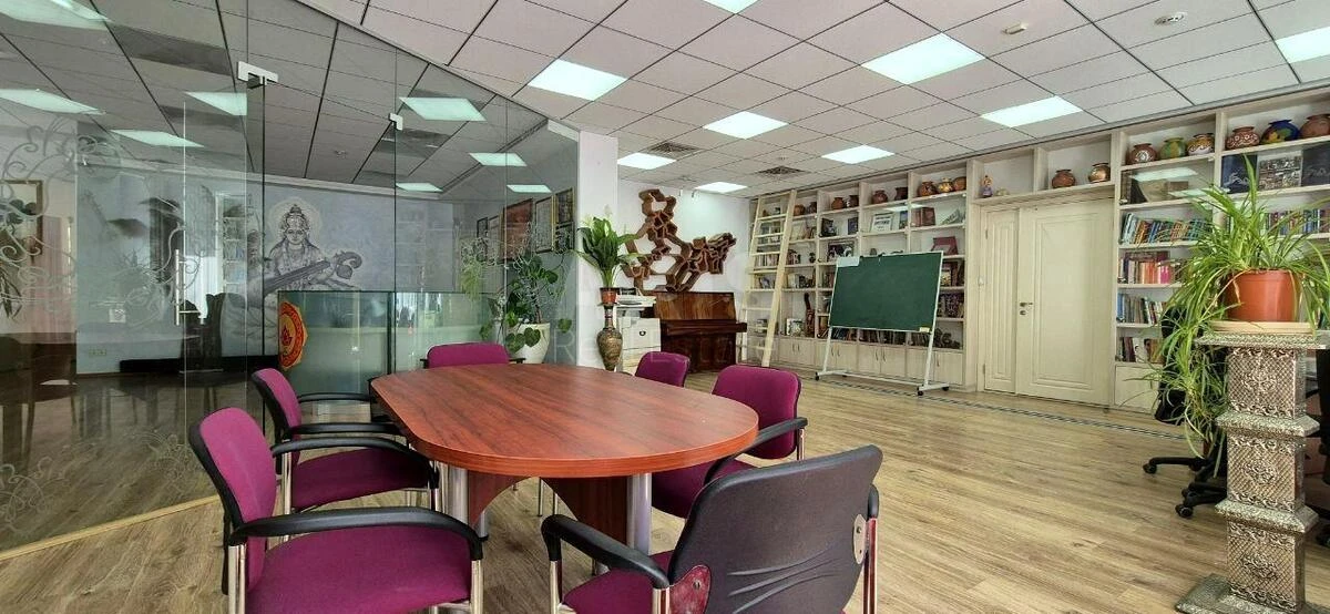 Office bul. Lesi Ukrai'nky 7Б, 200m2666598