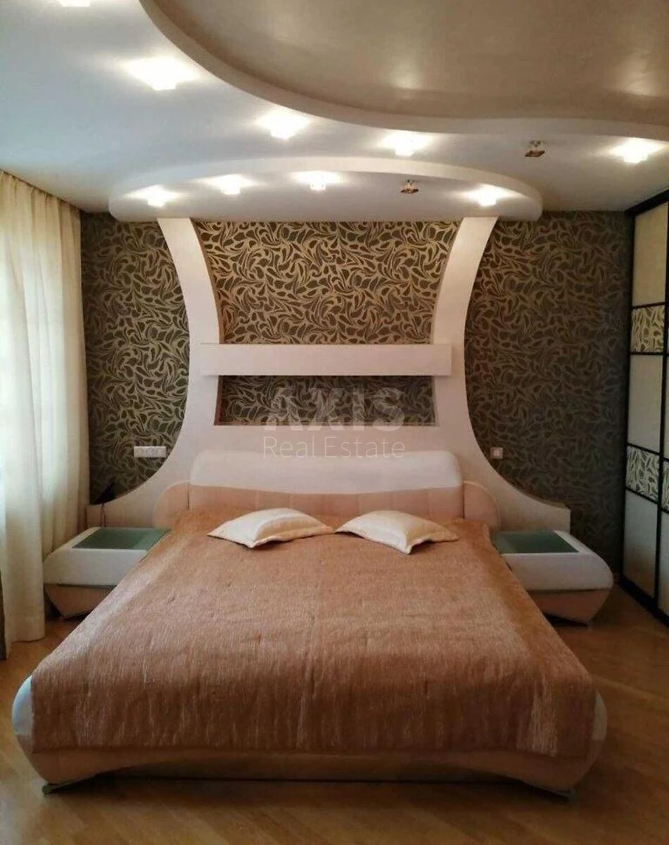 4к квартира ул. Осенняя 33713307
