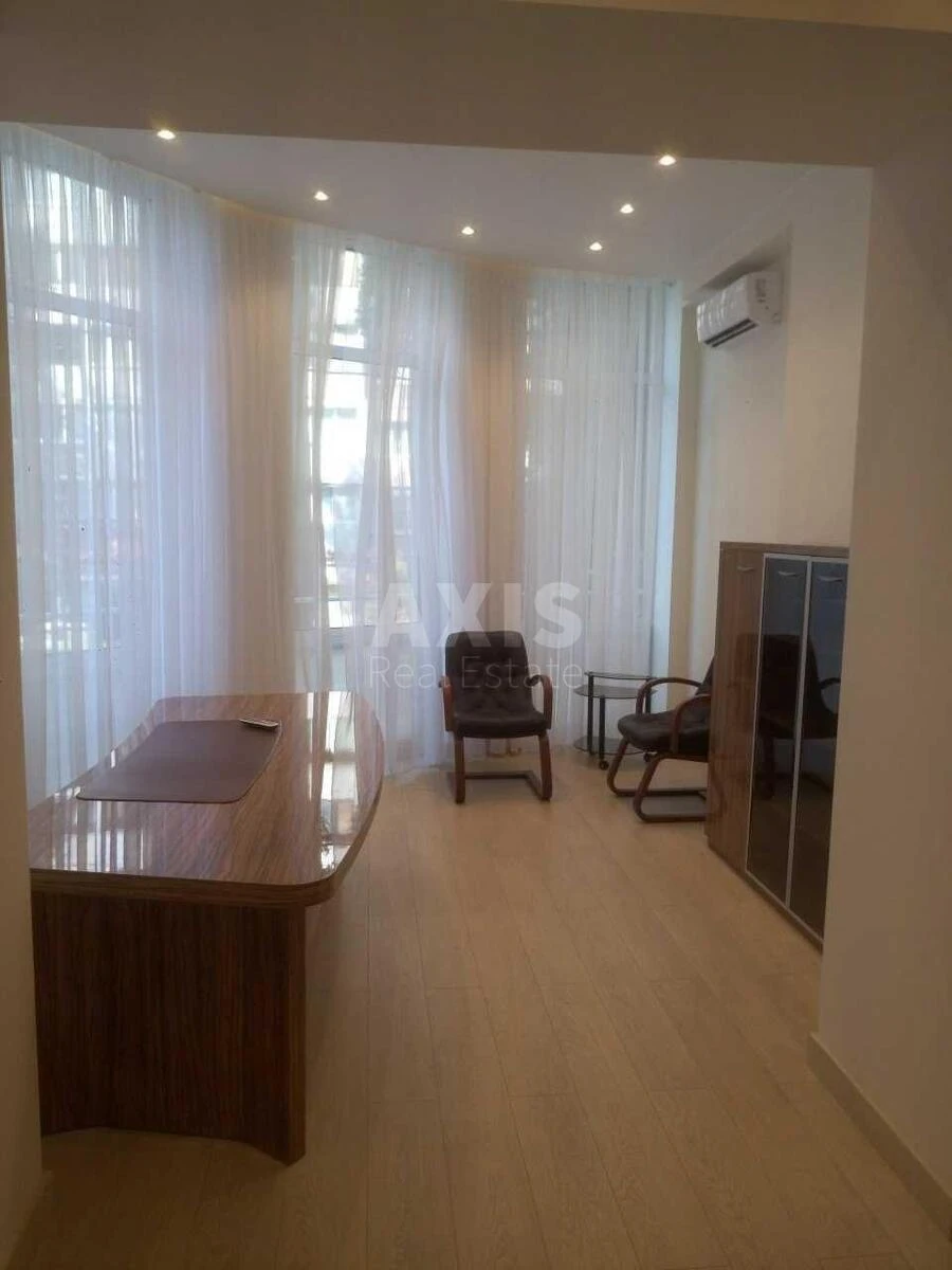 Office vul. Pecheniz'ka 16, 350m2634914