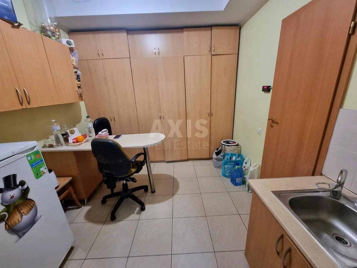 Объект торговли ул. Ахматовой Анны 13, 156м26692713