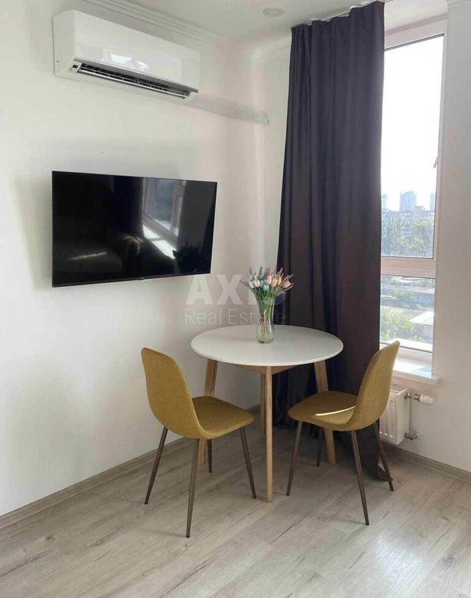 1k apartment pr-t Sobornosti 17292970