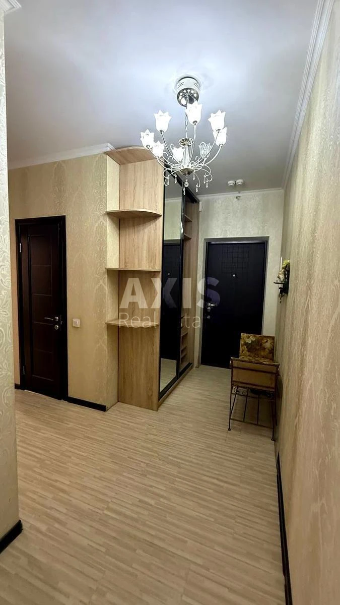 3к квартира ул. Ахматовой Анны 306453011