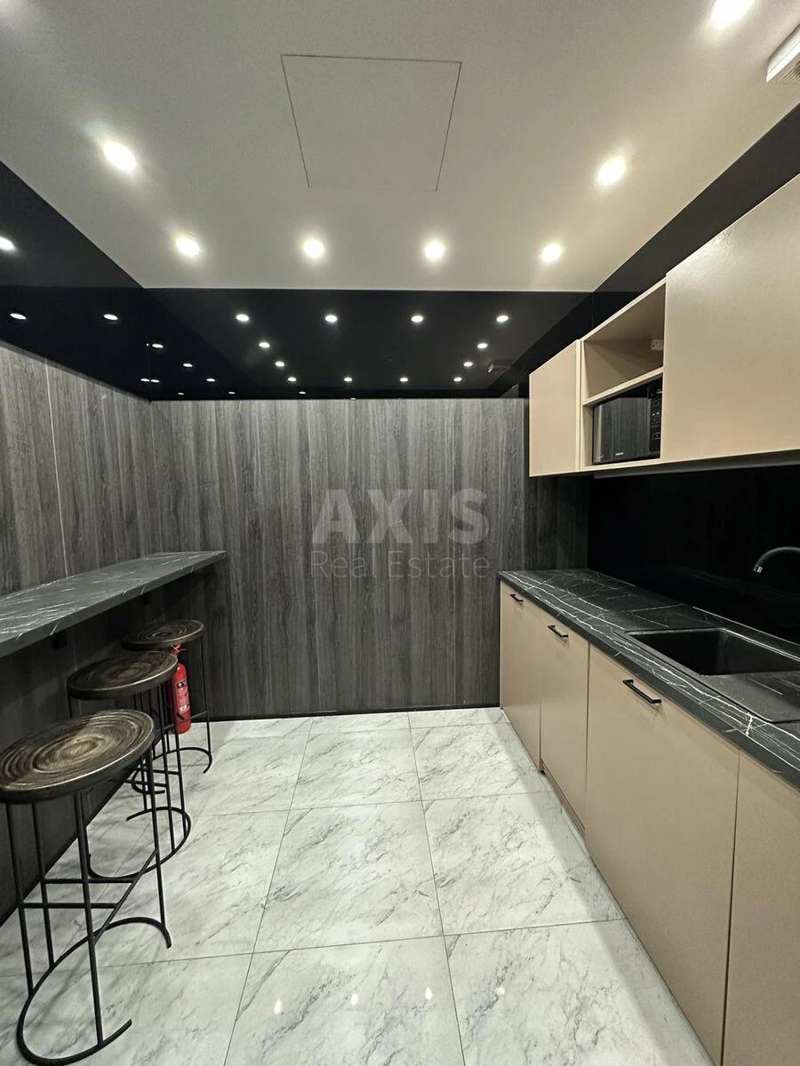 Office uzv. Klovs'kyj 7, 170m2675016