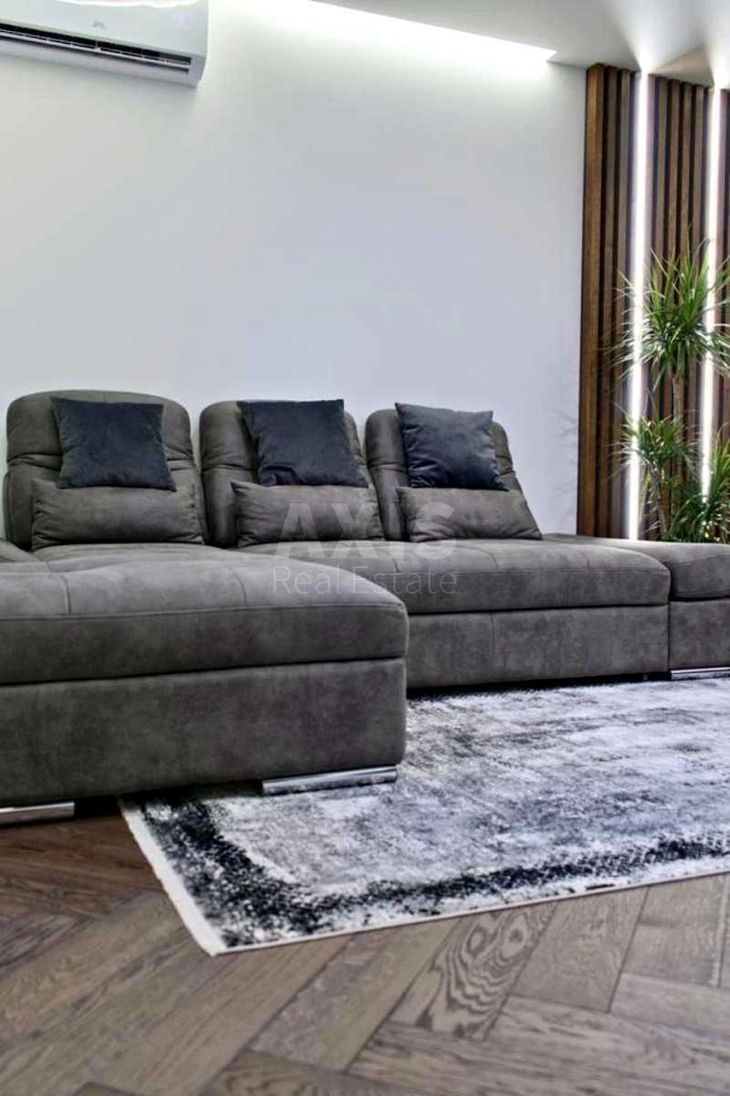 2k apartment pr-t Berestejskij 5В704461