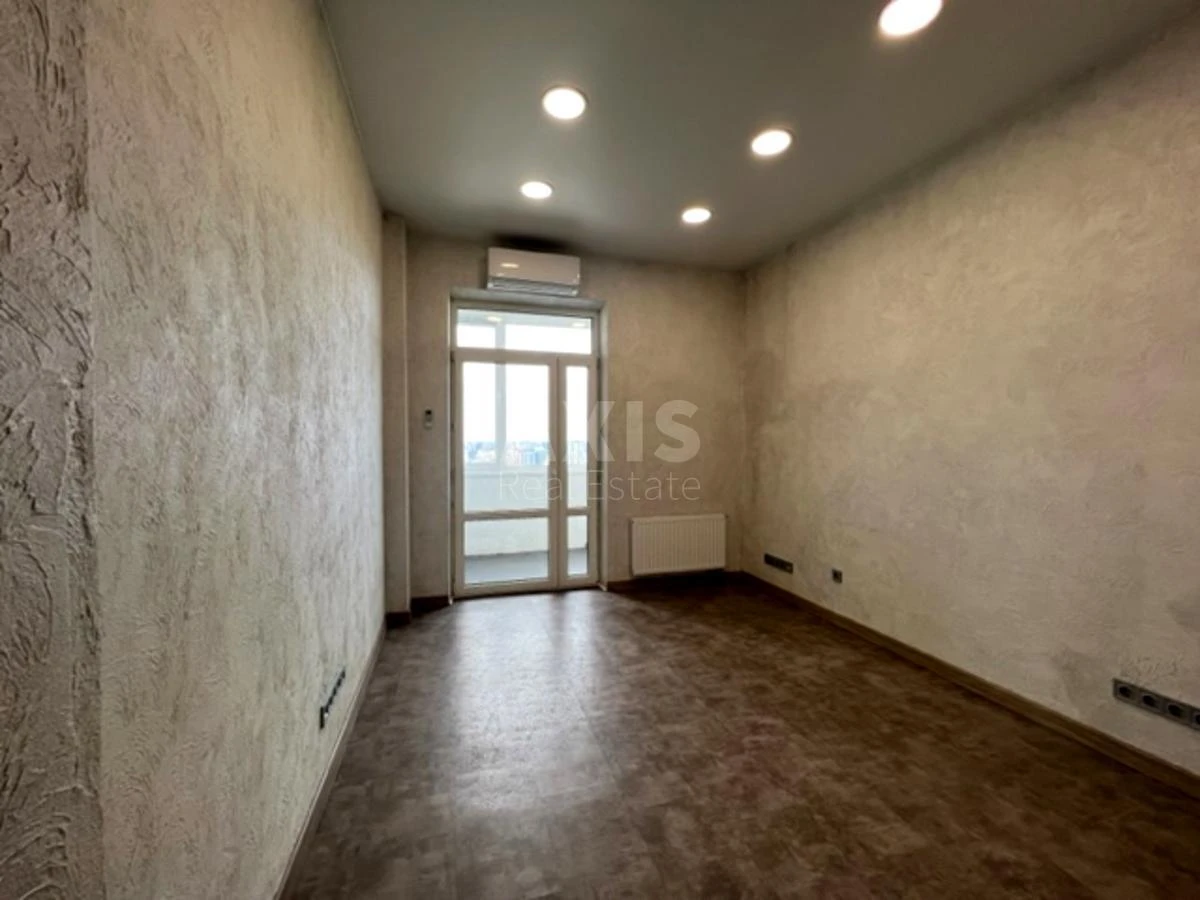 Офис ул. Евгения Коновальца 34, 111м2692302