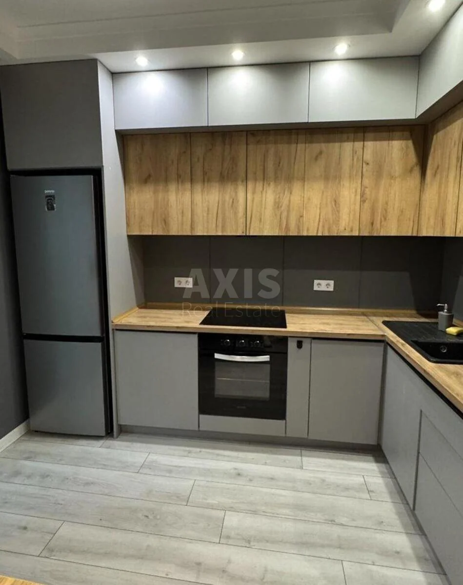 1k apartment vul. Dragomanova 38А