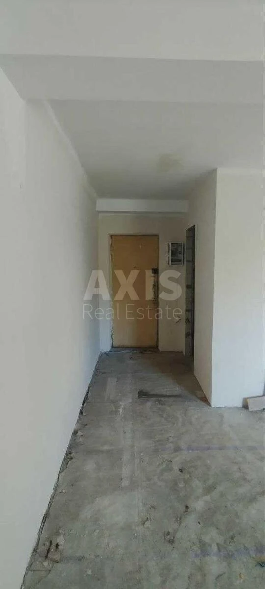 Trade object bul. Verhovnoi' Rady 26, 53m2608354