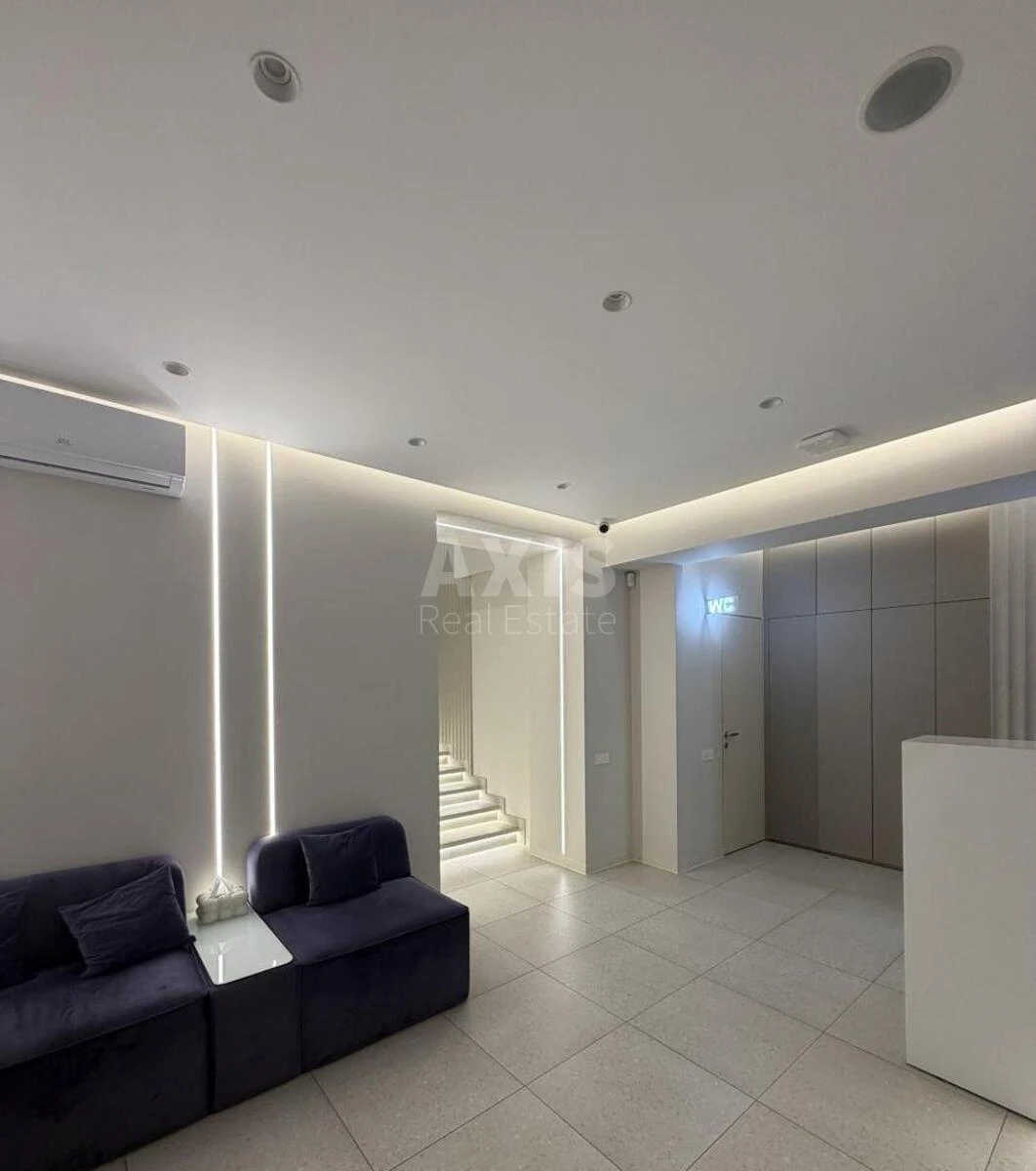 Trade object vul. Ioana Pavla II 19, 400m2708870
