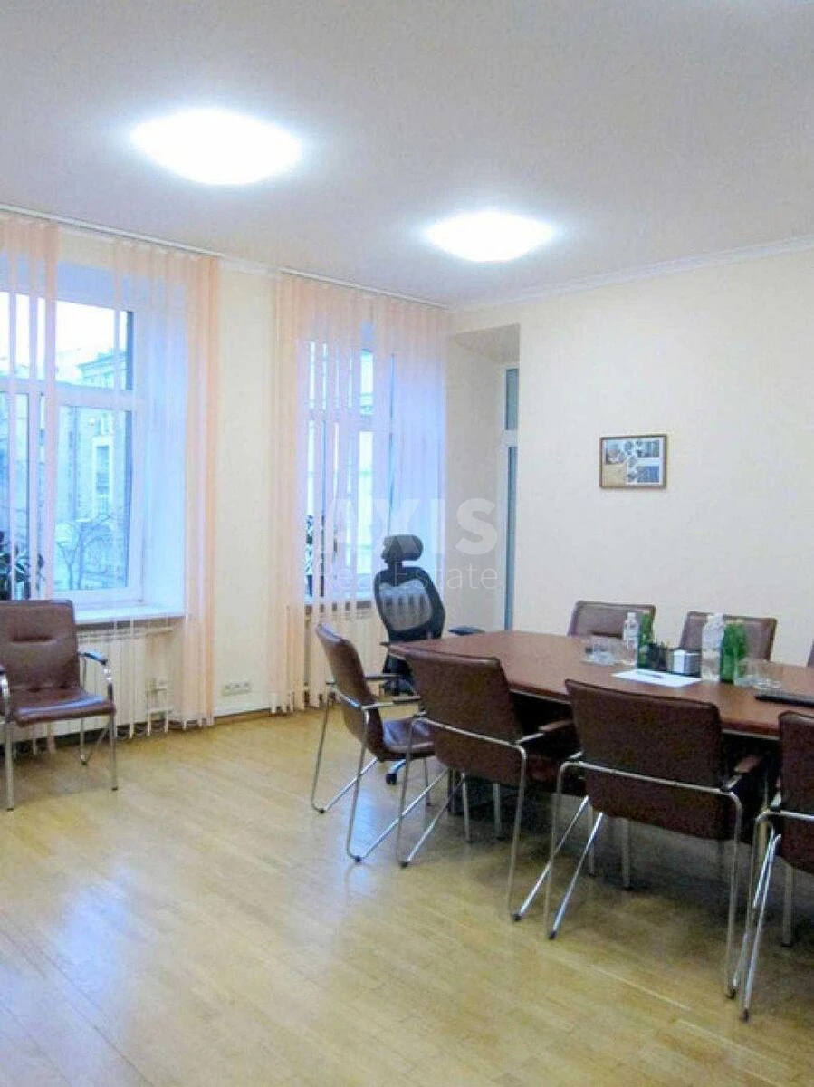 Office vul. Instytuts'ka 24/7, 133m262454