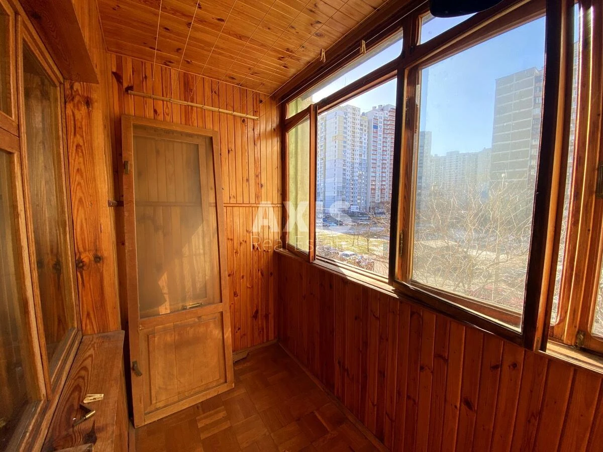 5k apartment vul. Александры Эстер 10/87665326