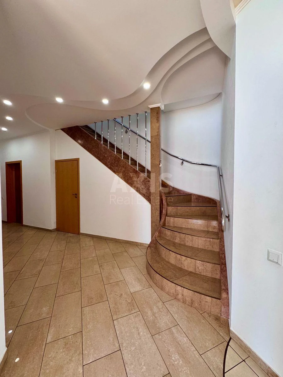 6к квартира ул. Трехсвятительская 135770514