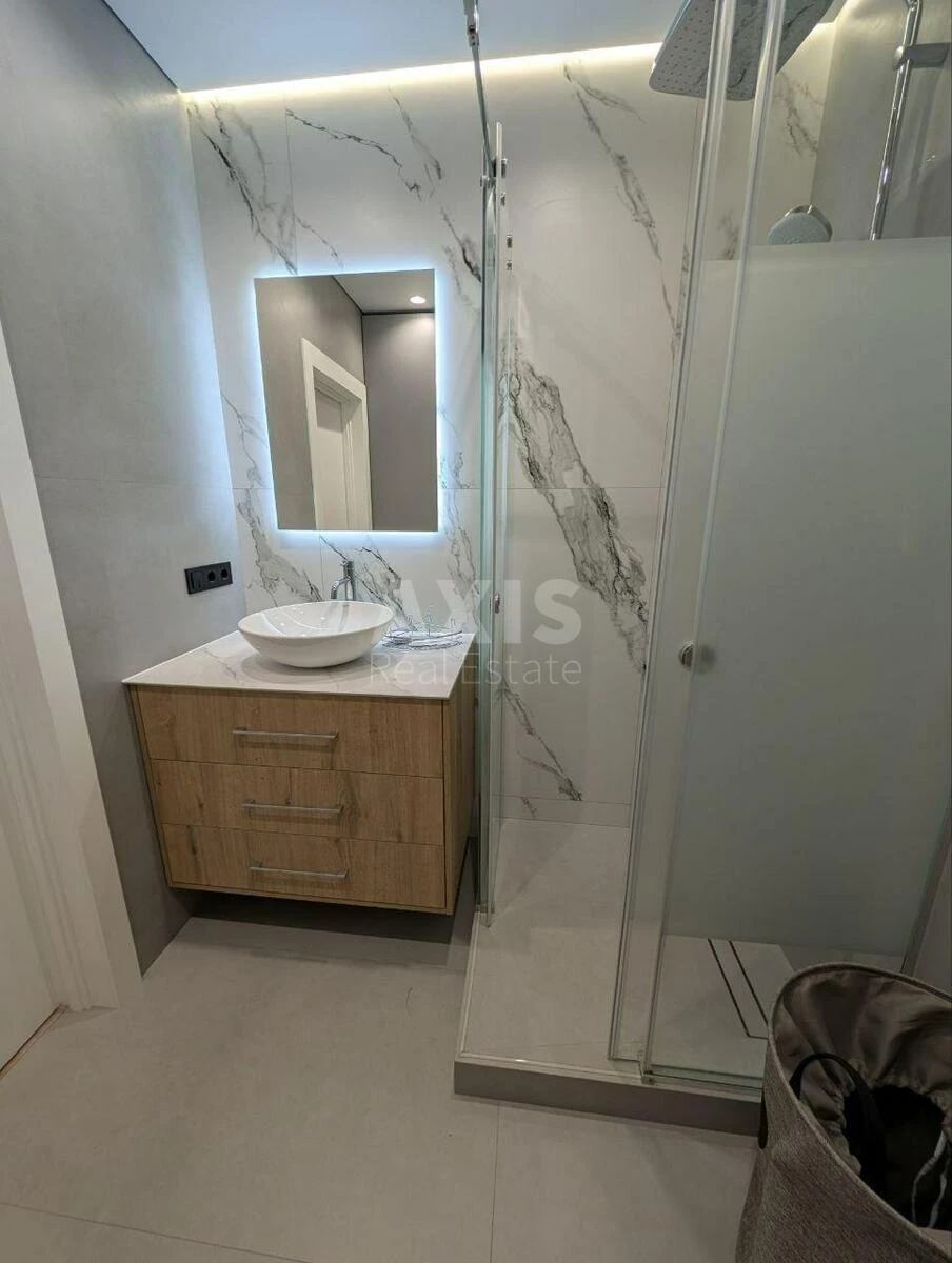 1k apartment vul. Oleksandra Olesja 8/17665602